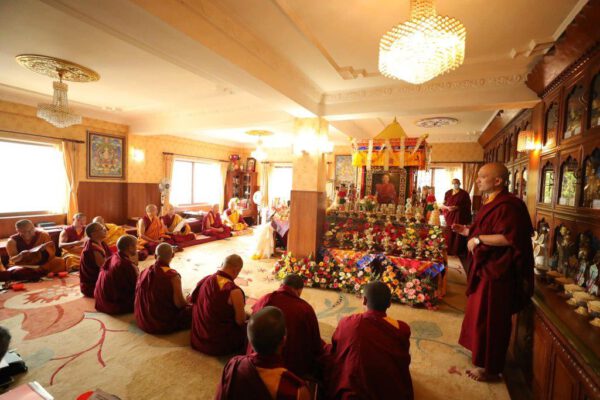 Phật giáo Kim Cương thừa tưởng niệm ngài Khenchen Thrangu Rinpoche