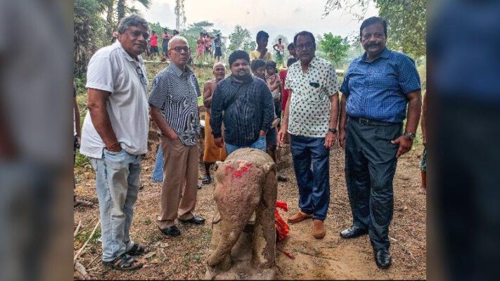 Ấn Độ khai quật được bức tượng voi Phật giáo hơn 2.300 năm tuổi
