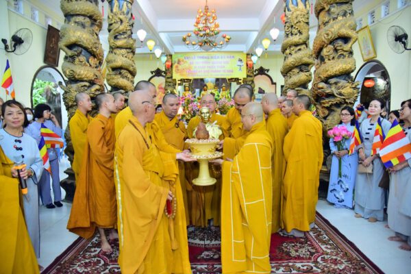 Học viện Phật giáo Việt Nam tại TP.HCM cung thỉnh các di vật của Bồ-tát Thích Quảng Đức về tôn trí