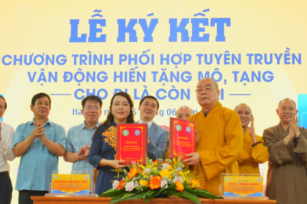 Sáng nay 25/6 lễ ký kết Chương trình phối hợp tuyên truyền, vận động hiến mô tạng - Cho đi là còn mãi giữa Giáo hội Phật giáo Việt Nam