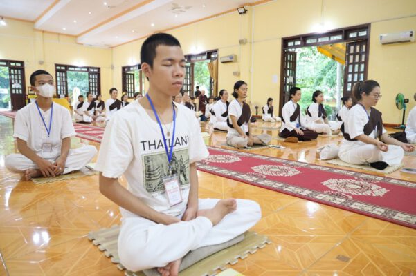 Chiều ngày 3/7/2024, tại Thiền viện Phước Sơn đã trang nghiêm diễn buổi lễ khai mạc khóa thiền Vipassana  "nhận diện thực tại”