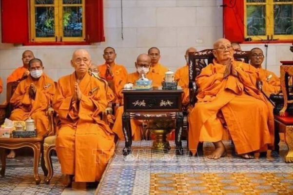 Tại chùa Khánh Vân, thủ đô Bangkok đã diễn ra Lễ đón nhận sắc phong của Nhà vua Thái Lan Maha Vajiralongkorn Phra Vajiraklaochaoyuhua dành 