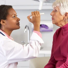 Nghiên cứu cho thấy, hiền định kết hợp cùng các bài tập thở giúp cải thiện sức khoẻ tổng thể của bệnh nhân khiếm thị