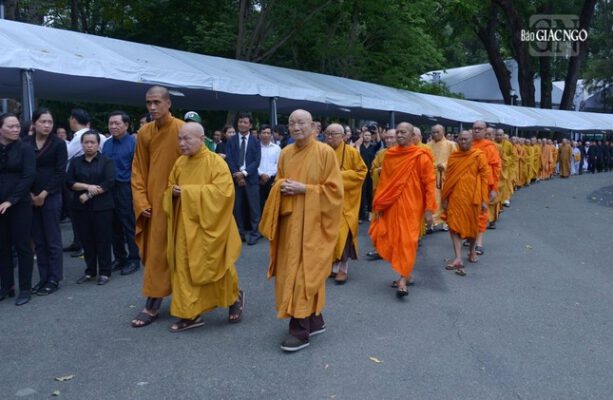 Chiều ngày 25/7/2024 chư Tôn đức HĐTS GHPGVN kính viếng cố Tổng Bí thư Nguyễn Phú Trọng tại nhà tang lễ Quốc gia