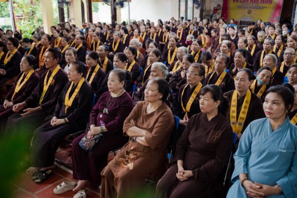 Hạ trường chùa Cam Lộ đã tổ chức thành công Khoá cộng tu với sự tham dự của hơn 200 Phật tử đến từ các chùa, các Đạo tràng trên địa bàn