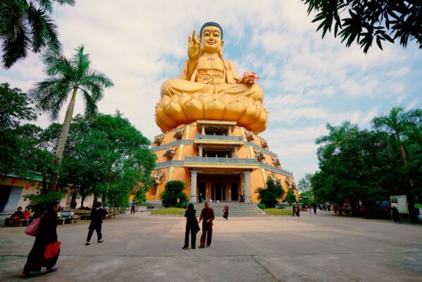 Tại mái già lam Khai Nguyên đang diễn ra pháp hội địa tạng thường kỳ vào ba ngày từ ngày 20 tháng 9 đến ngày mùng 22 tháng 9 năm 2024Tại mái già lam Khai Nguyên đang diễn ra pháp hội địa tạng thường kỳ vào ba ngày từ ngày 20 tháng 9 đến ngày mùng 22 tháng 9 năm 2024