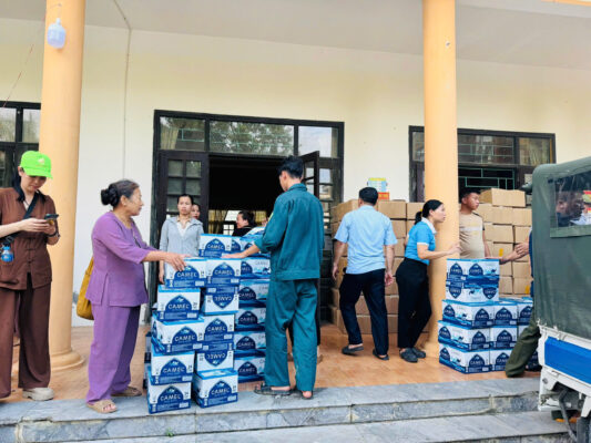 Chùa Khai Nguyên (Sơn Tây) đã thực hiện cứu trợ tại 4 xã Tốt Động, Tân Tiến, Hoàng Văn Thụ và Nam Phương Tiến thuộc huyện Chương Mỹ, Hà Nội