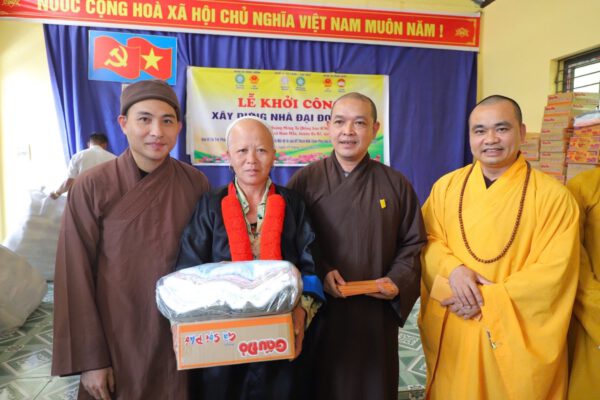 nhà đại đoàn kết